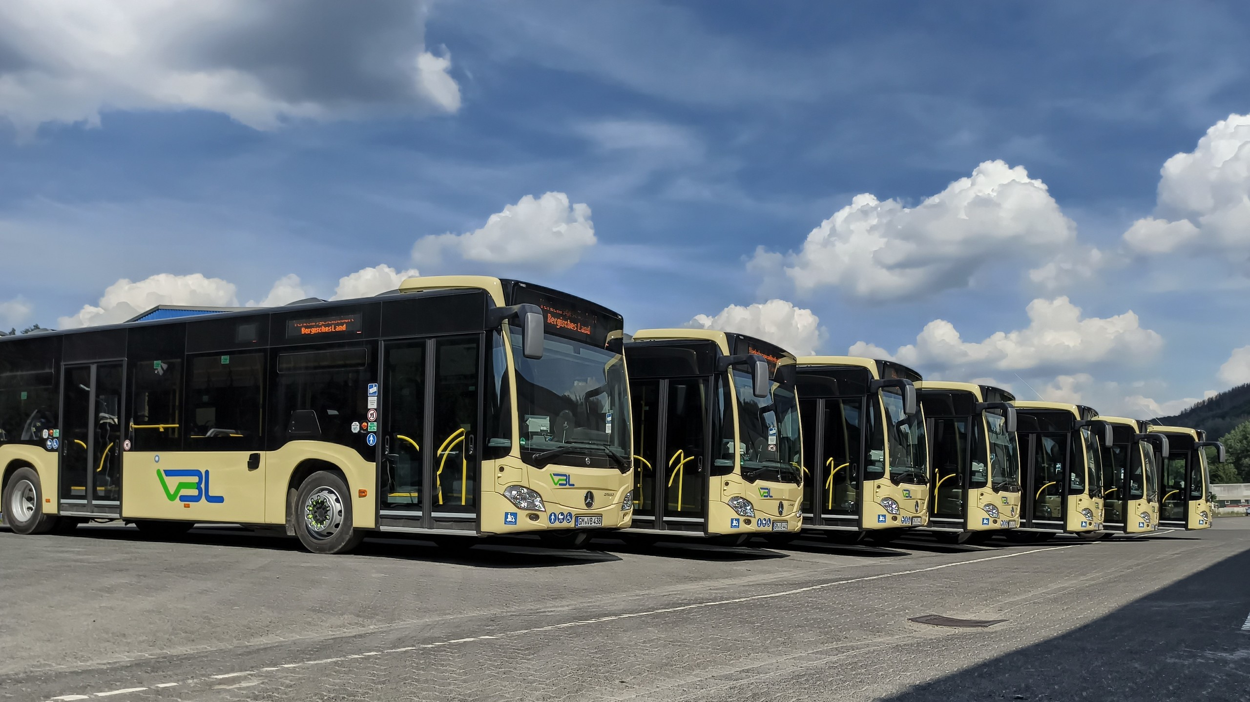 OVAG-Flotte - verschiedene Busse